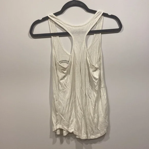 Obey - Picture 2 of 5